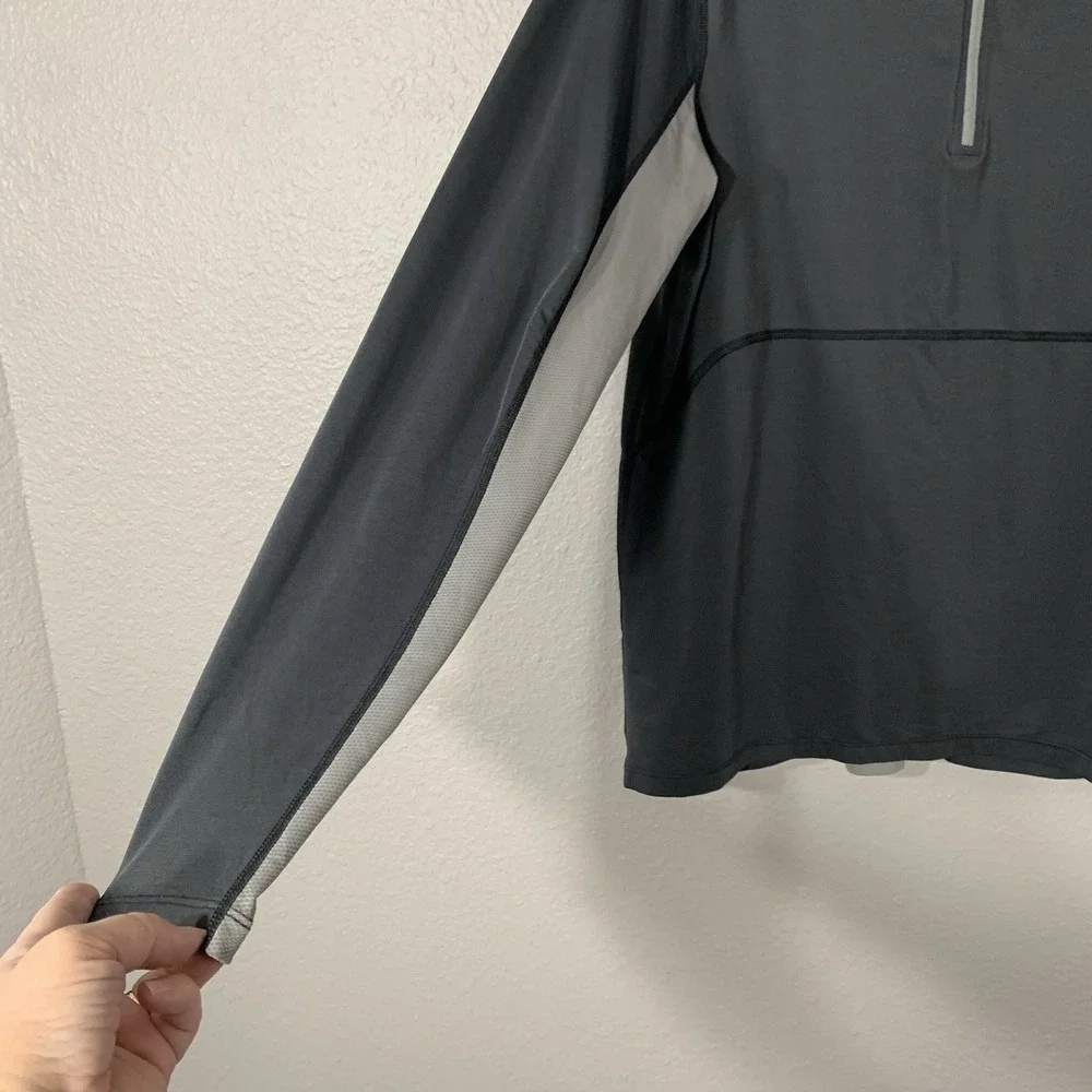 The North Face TNF‎ Men's Size M Black Gray 1/4 Zip Pullover Lightweight Active
